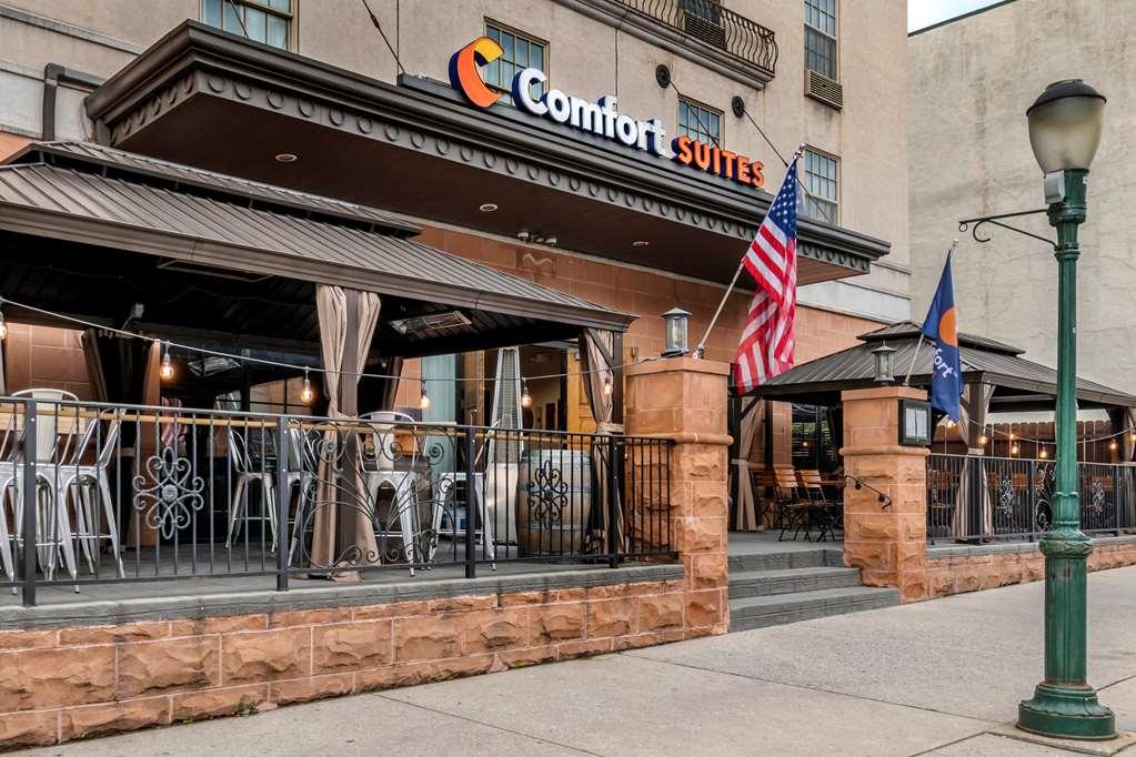 Comfort Suites Downtown Carlisle Bagian luar foto