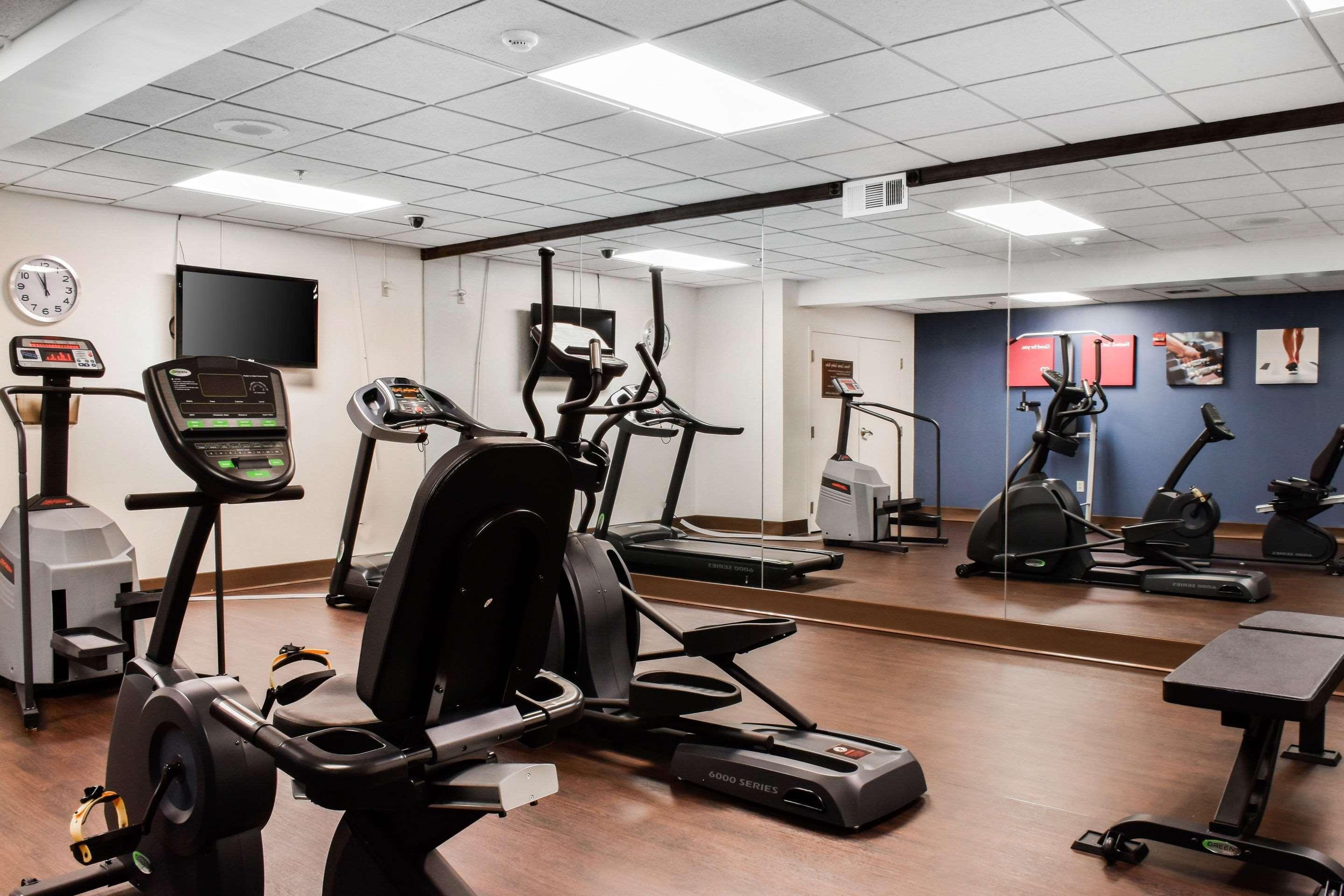 Comfort Suites Downtown Carlisle Bagian luar foto