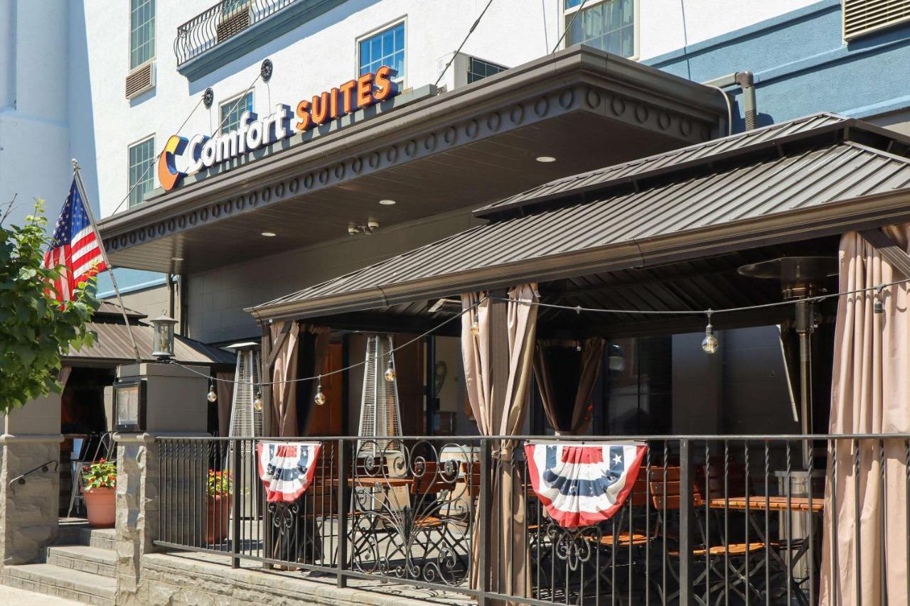 Comfort Suites Downtown Carlisle Bagian luar foto